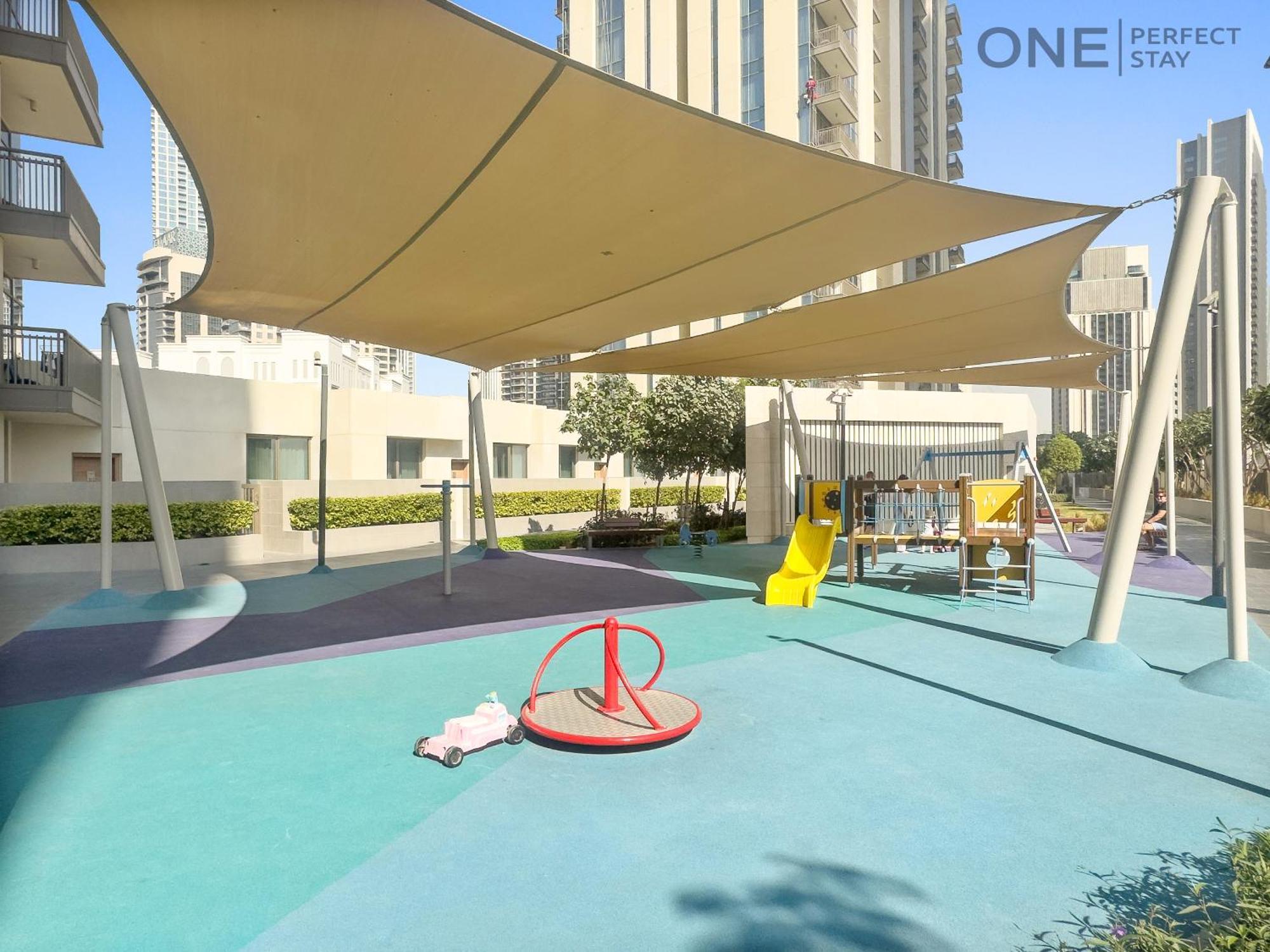 Apartment Amazing 3br With Maid In Creek With Pool&gym Dubai